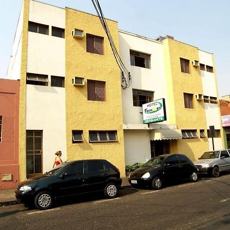 Hotel Families Uberlândia Buitenkant foto